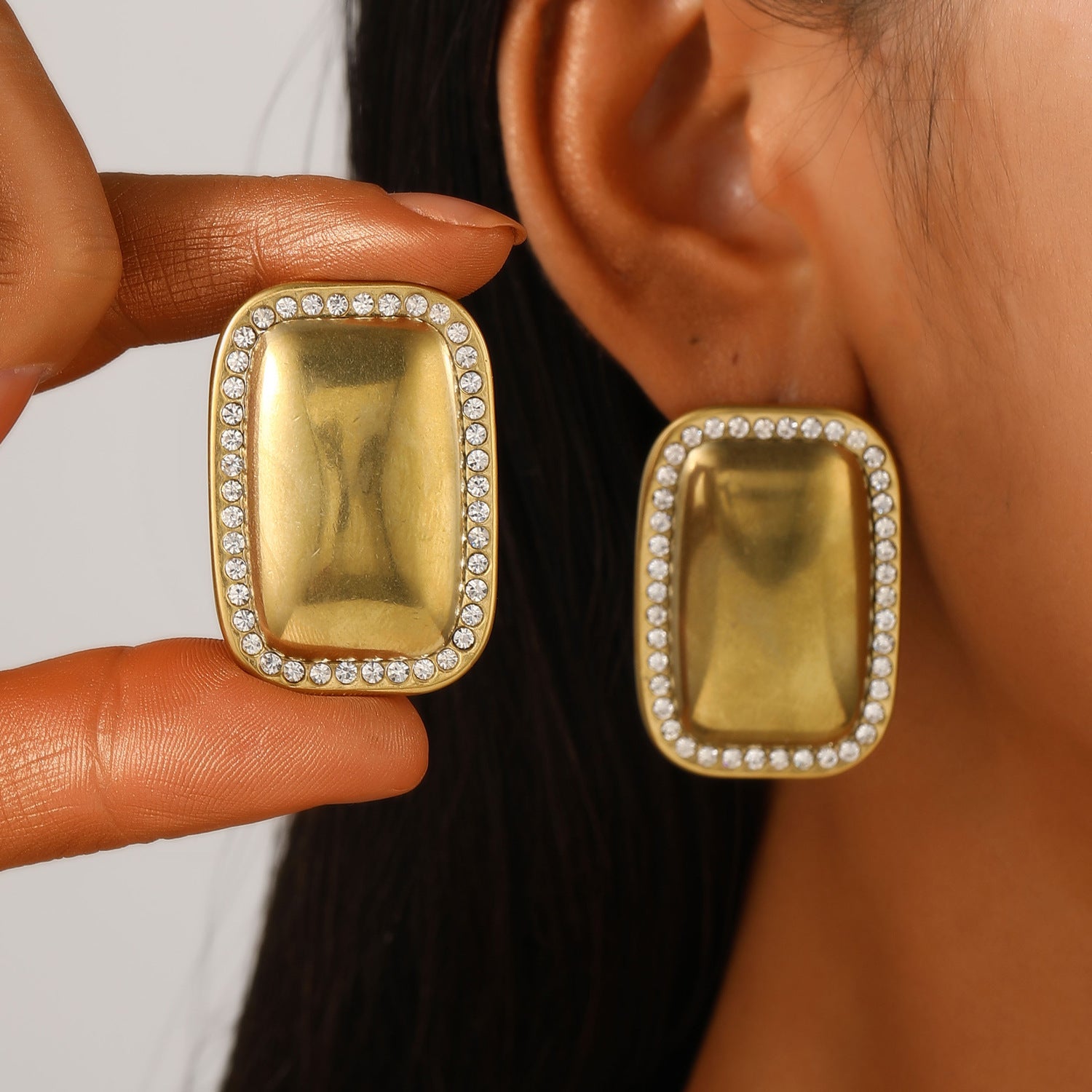Rectangular Quadratic With White Stone Outline Stud Earring JLT12924