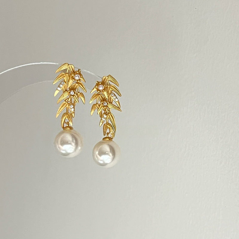 Floral Pearl Dorp Gold Earring JLT12927
