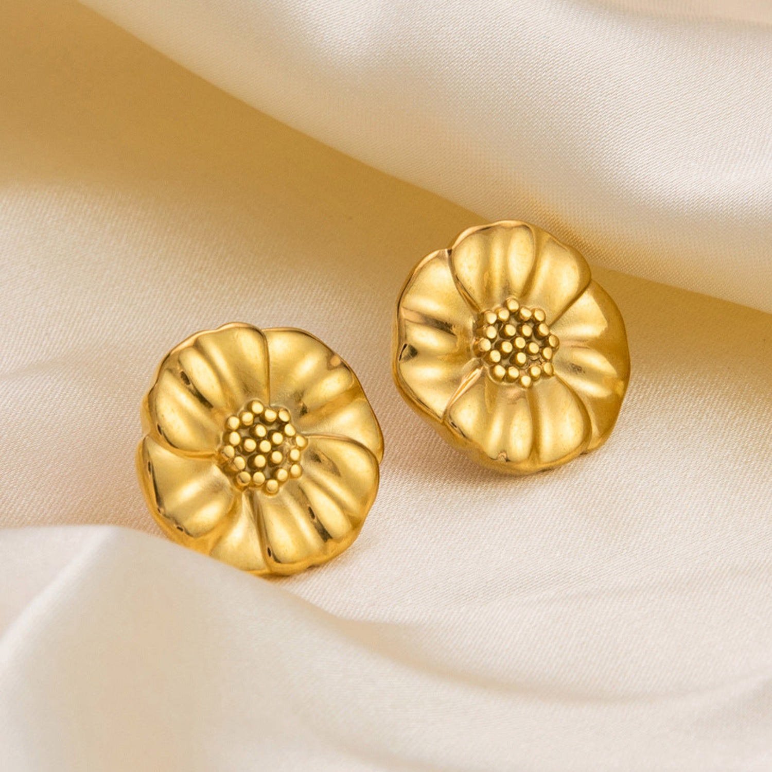Attractive Brass Flower Stud Earring JLT12937