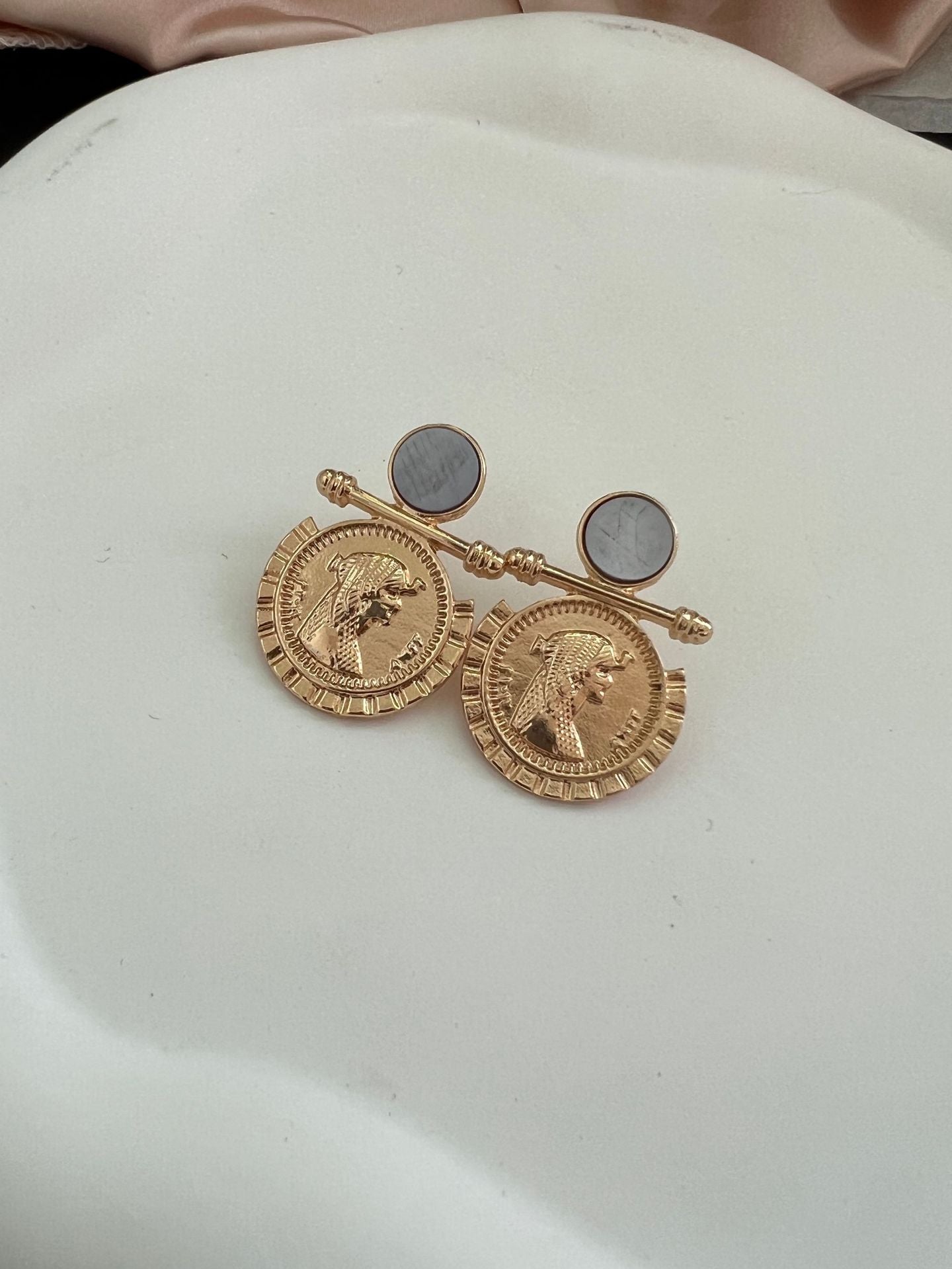 Just Lil Things Cleopatra Pin Earring JLT12938