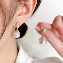 Rain Drop Crystal Bloom Pearl Drop Earrings JLT13022