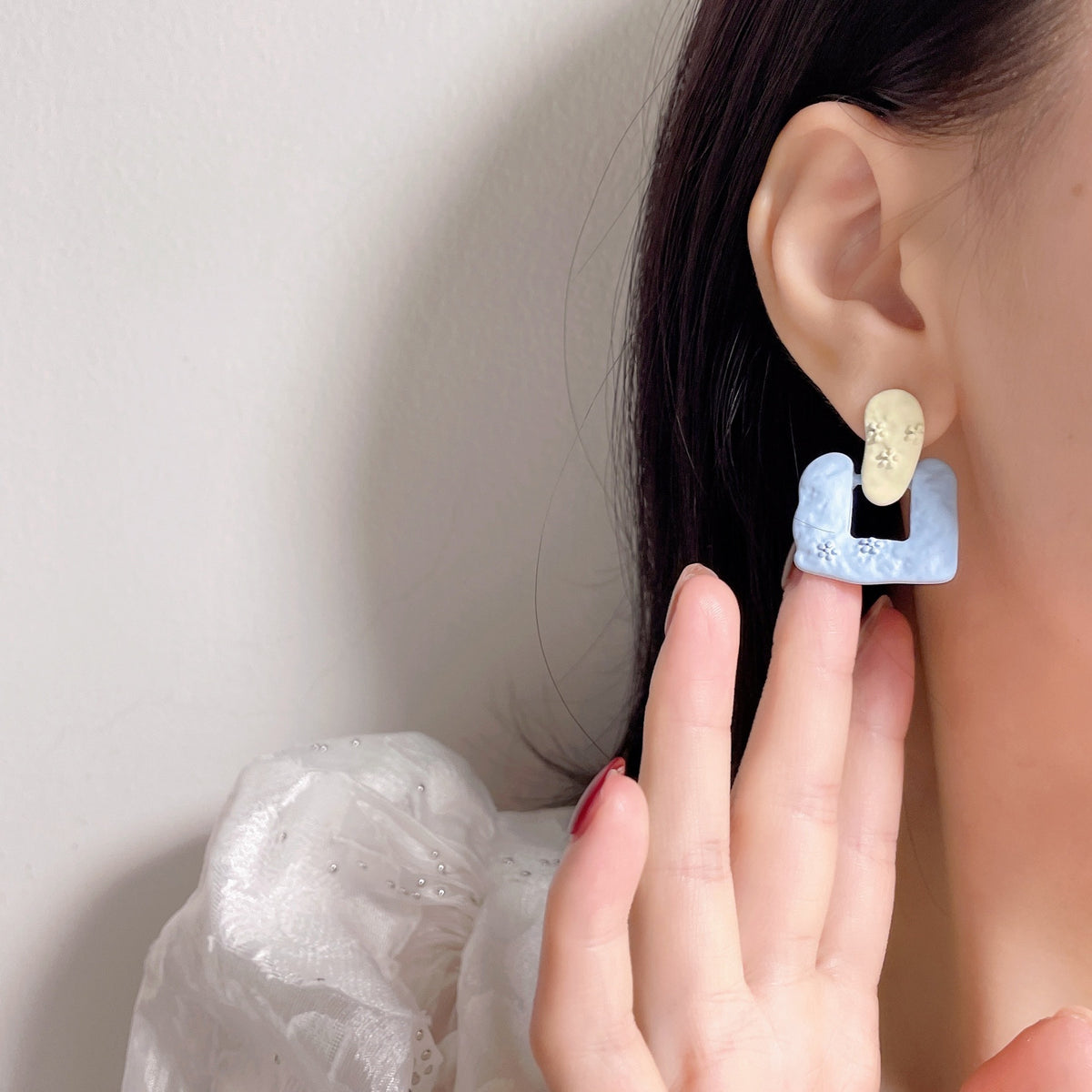 Icy Bloom Studs Earrings JLT13240