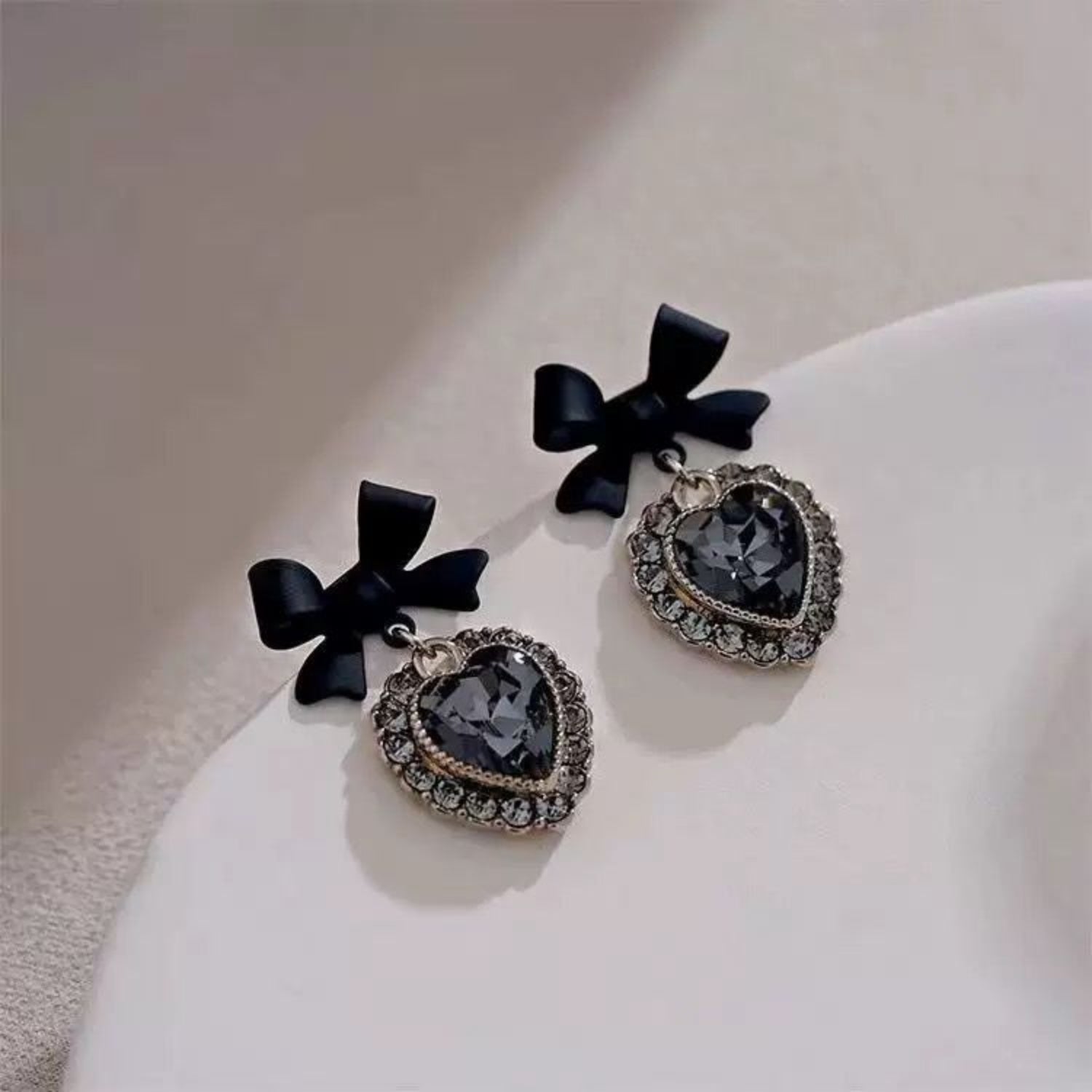 Black Bow Heart Drop Earrings JLT13526