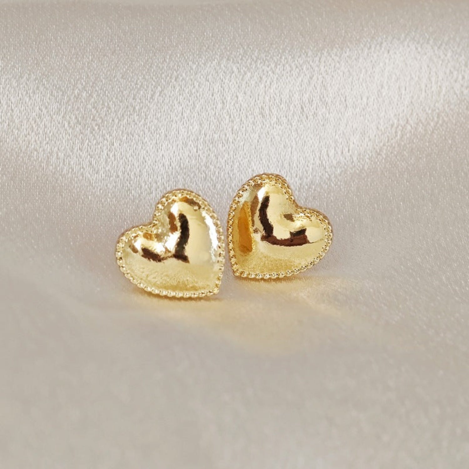 Gold Beaded Heart Studs JLT13538