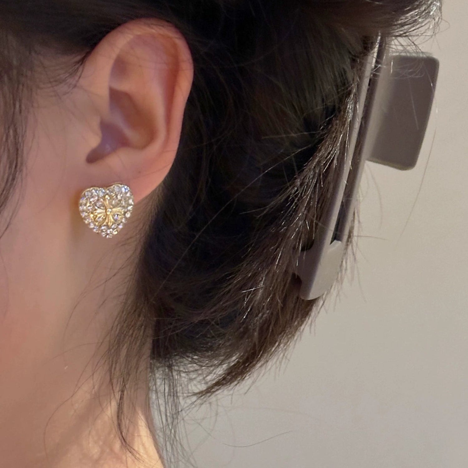 Gold Hollow Heart Stud Earrings JLT13543