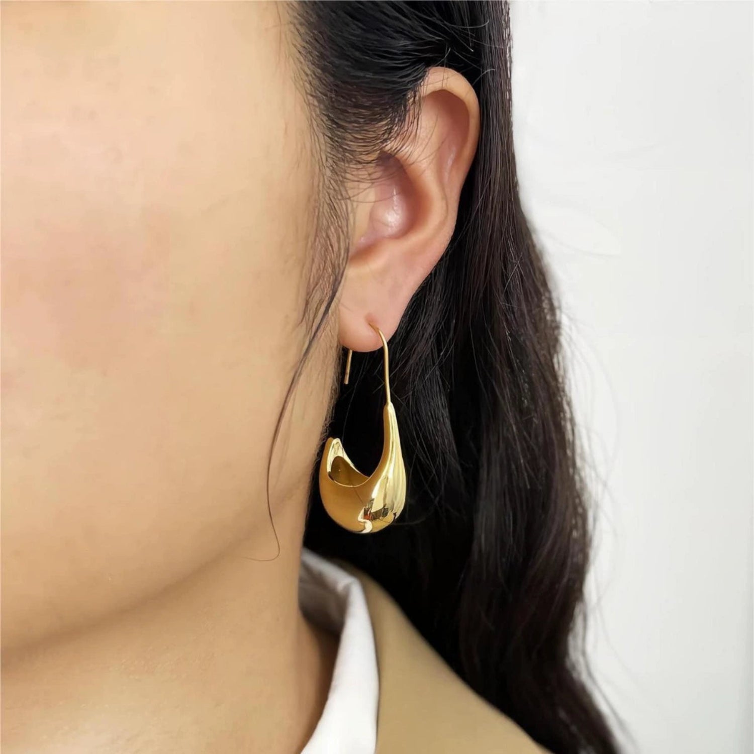 Gold Sculptural Crescent Hoop Earrings JLT13593