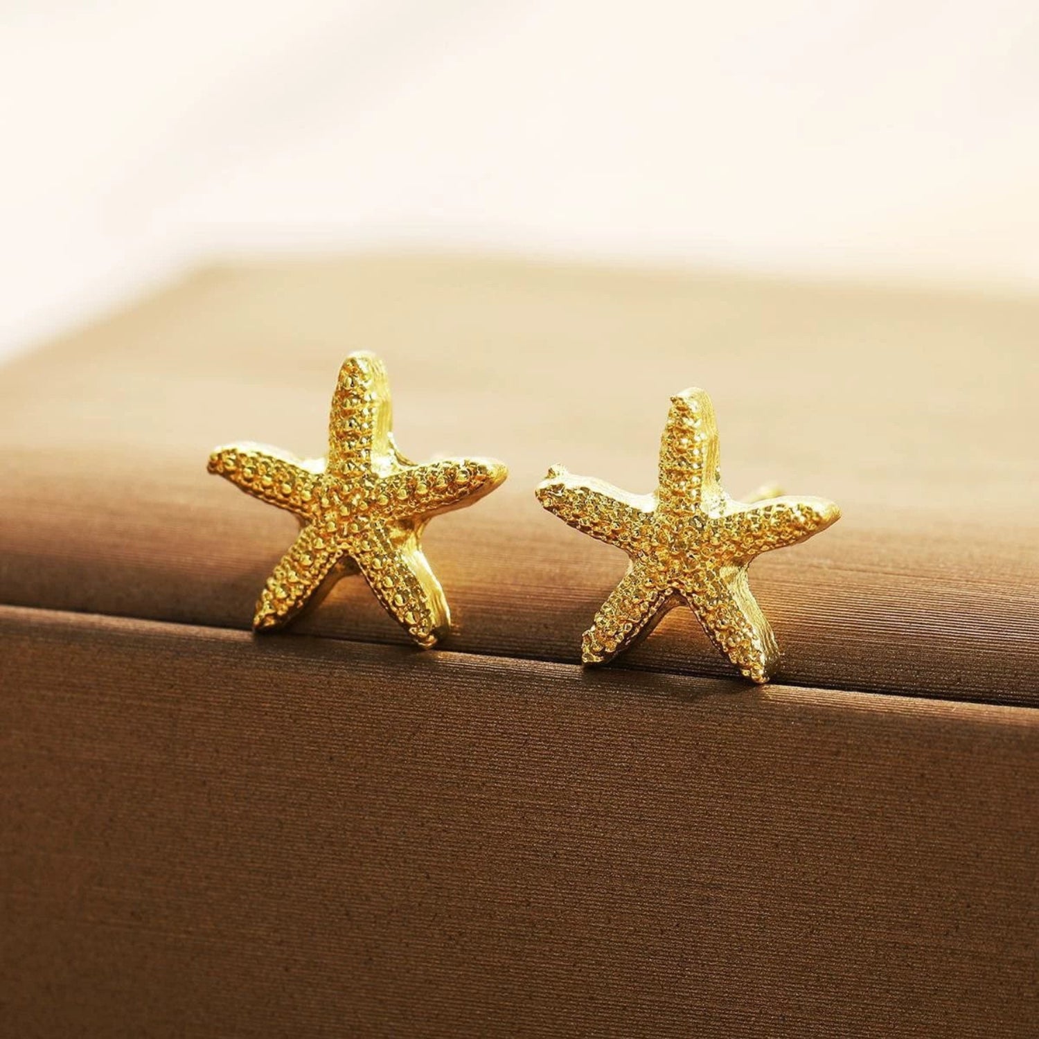Gold Textured Starfish Stud Earrings JLT13643