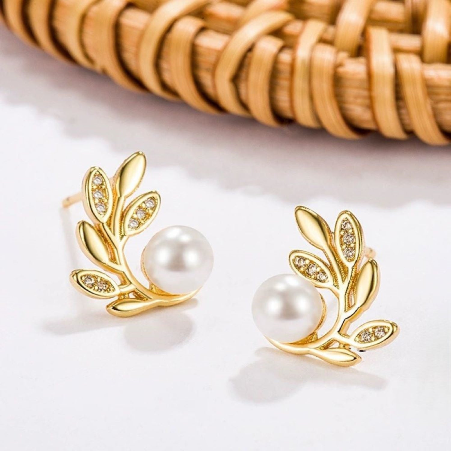 Gold Pearl Leaf Stud Earrings JLT13645
