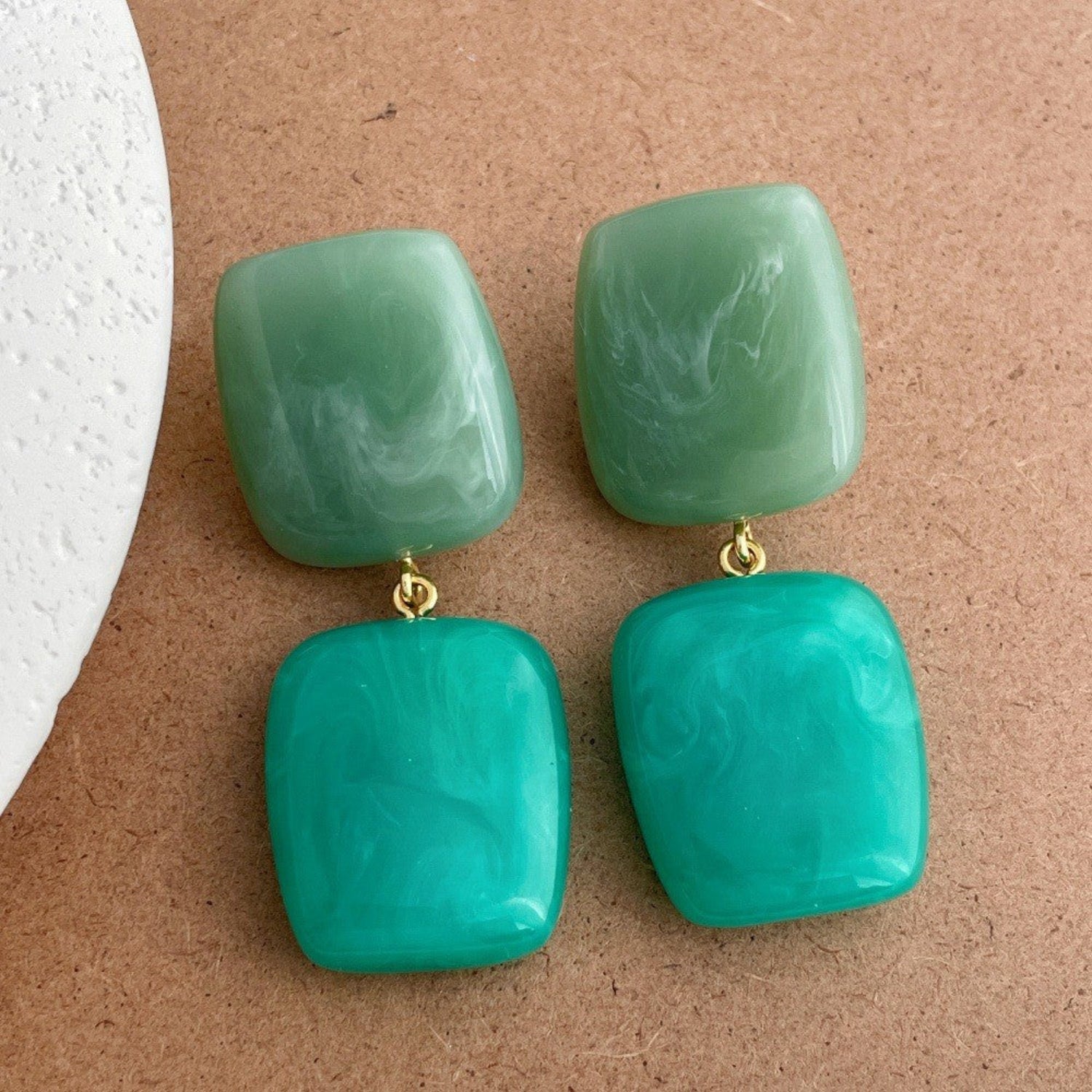 Green Tiered Sculptural Resin Earrings JLT13668