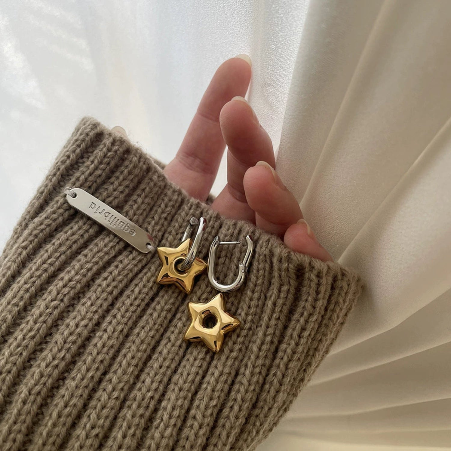 Two-Tone Star Charm Huggie Earrings JLT13748
