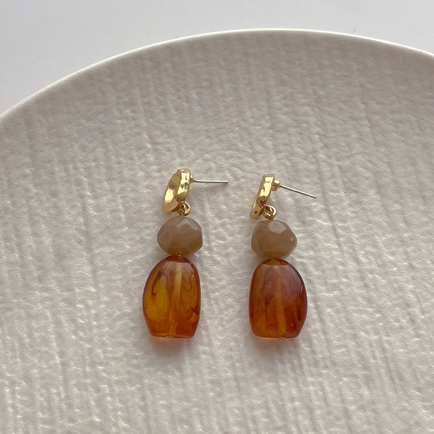 Gold Beige and Amber Brown Drop Earrings JLT13850