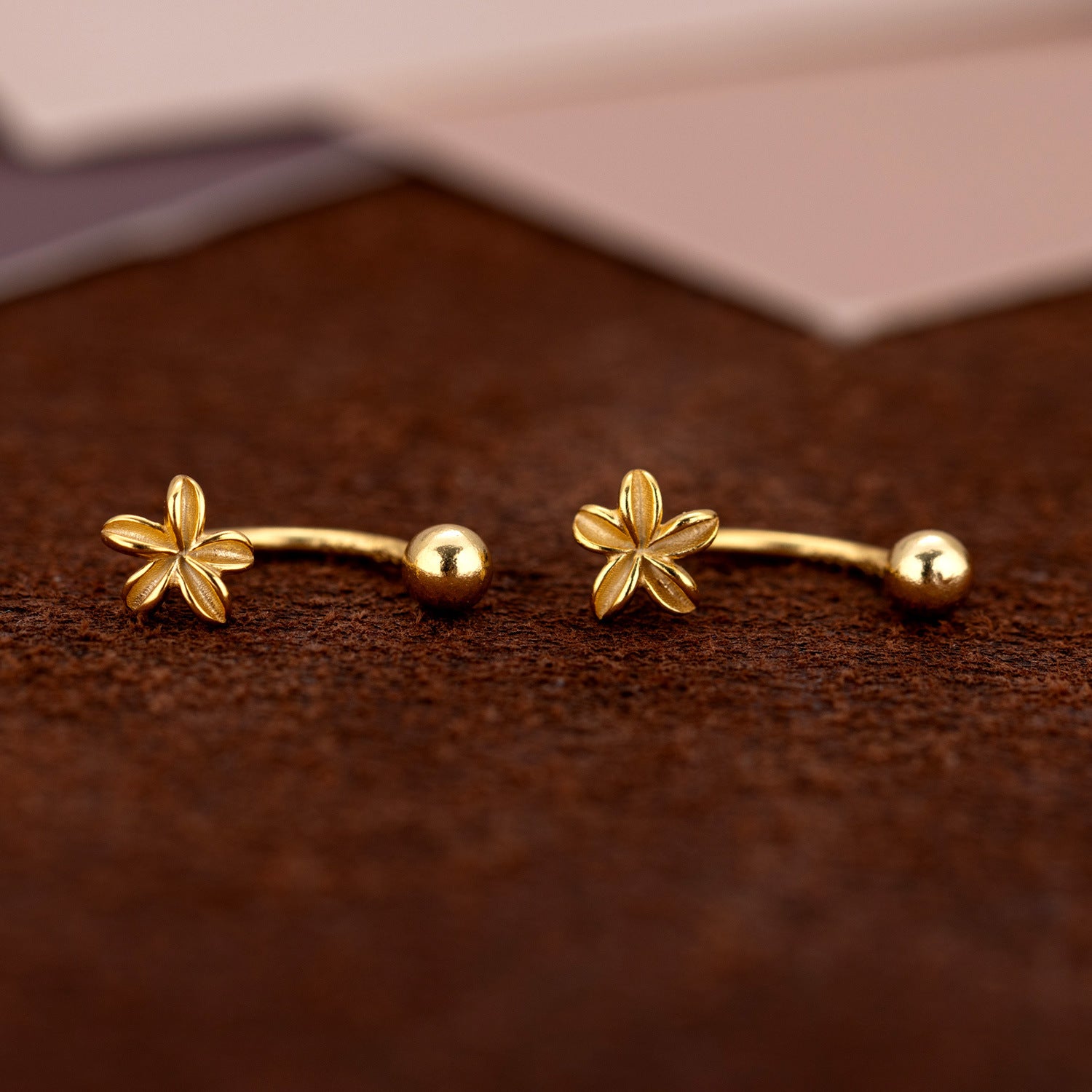 Gold Floral Curved Stud Earrings JLT13858
