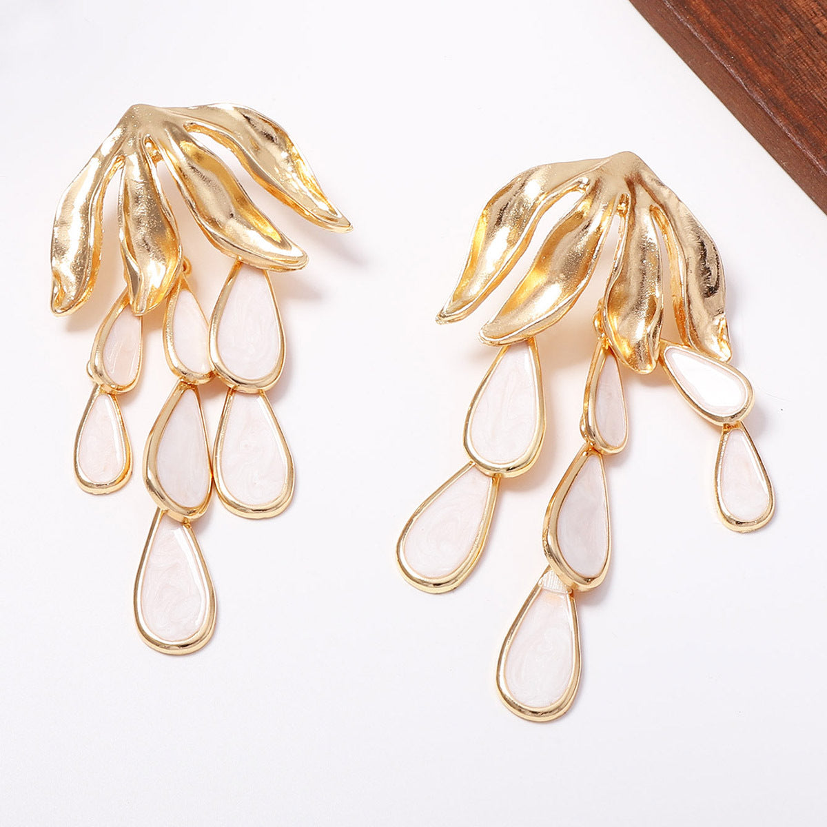 Chic Gold Lotus Teardrop Earrings JLT13865