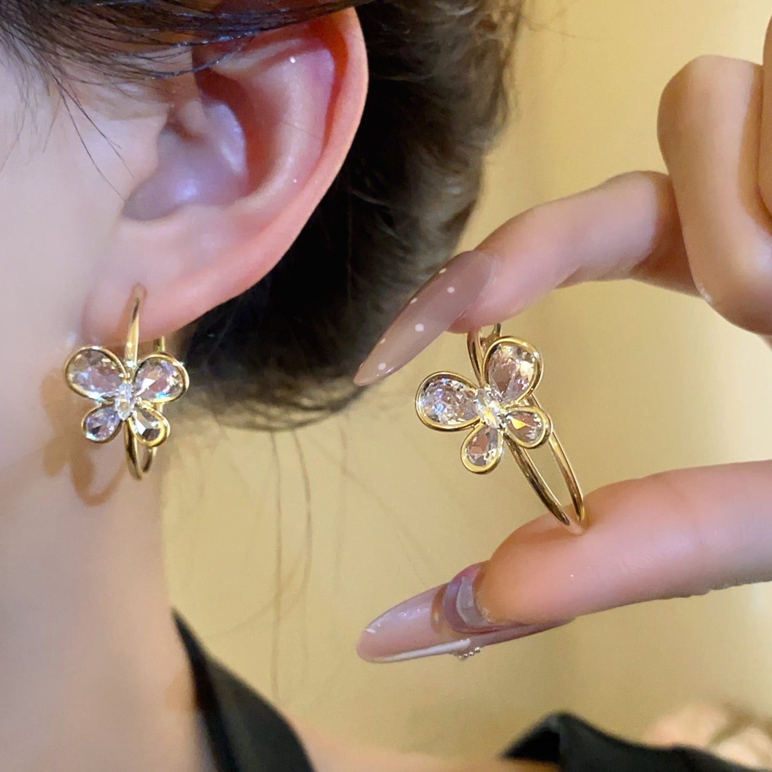 Gold Elegant Butterfly Hoop Earrings JLT13899