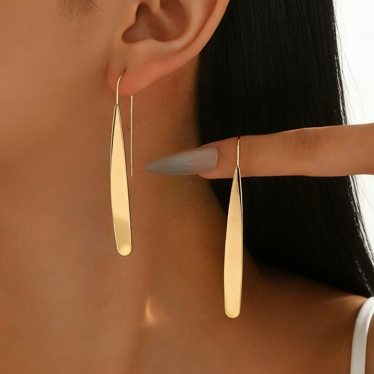 Gold Long Teardrop Drop Earrings JLT14001