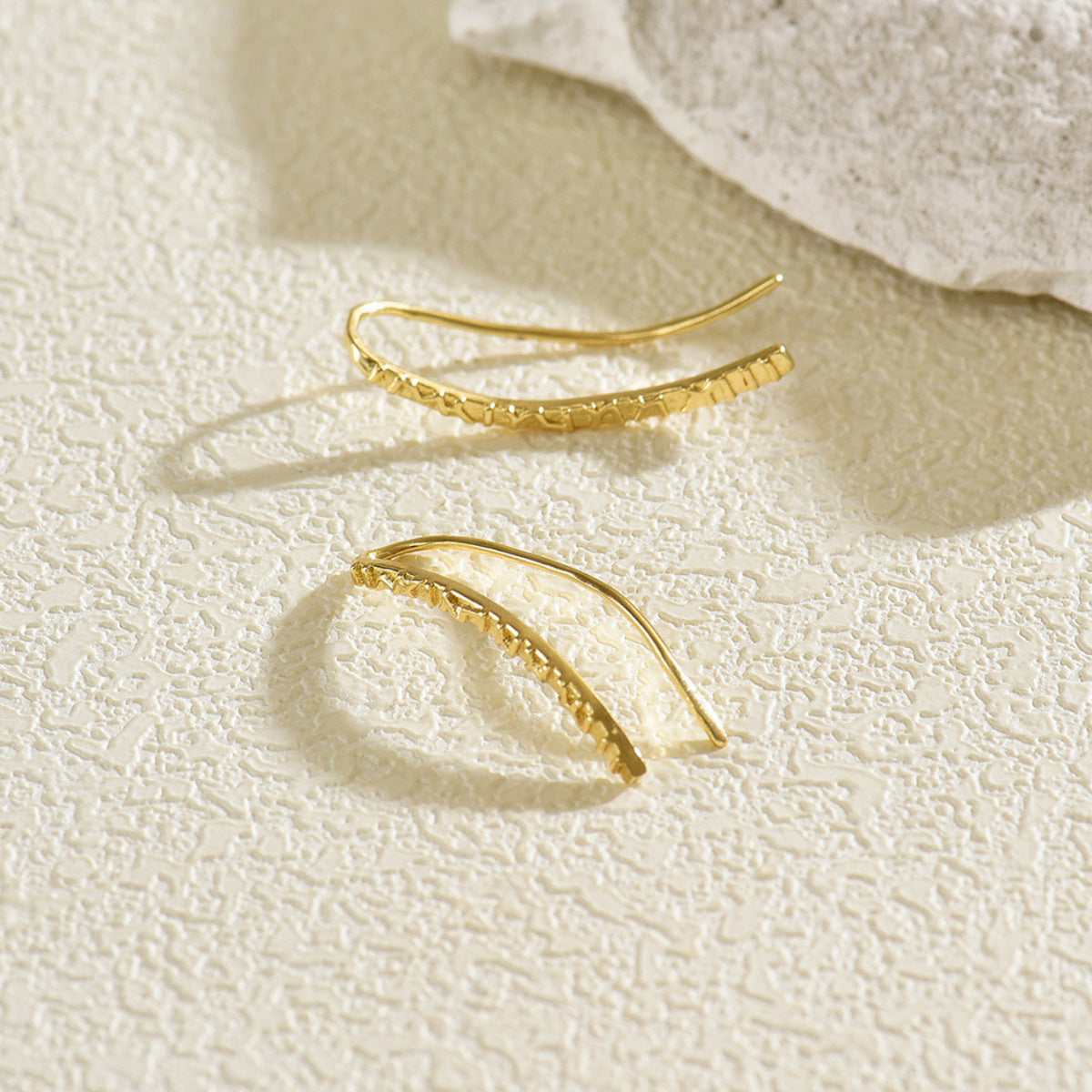 Gold Minimal Curved Drop Earrings JLT14003