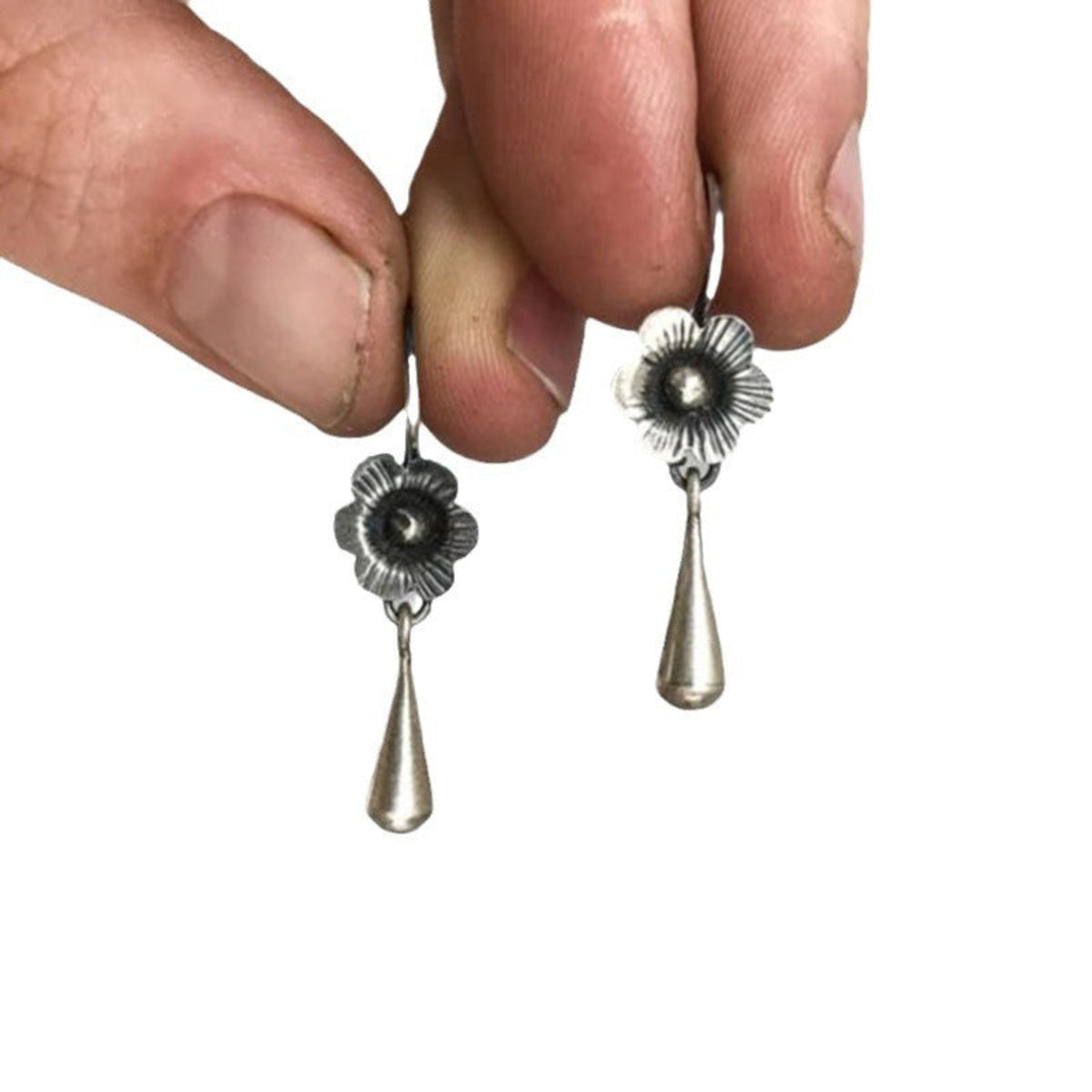 Black Floral Studs with Tapered Silver Drops JLT14065