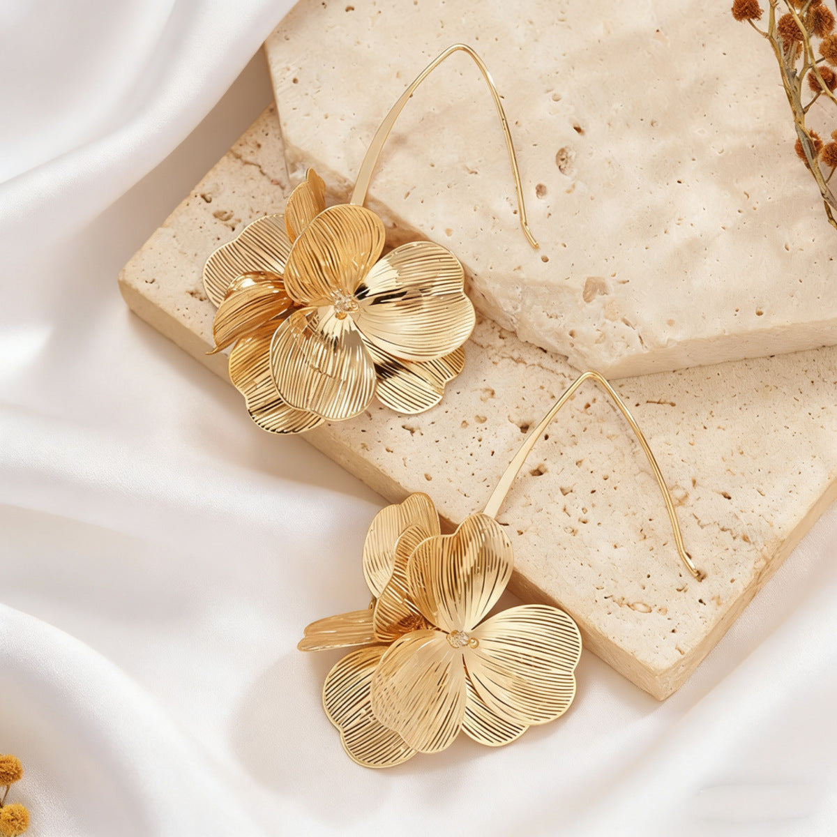 Golden Botanical Flower Drop Earrings JLT14095