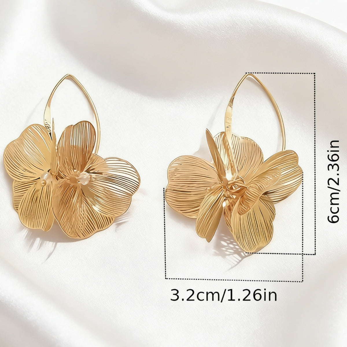 Golden Botanical Flower Drop Earrings JLT14095