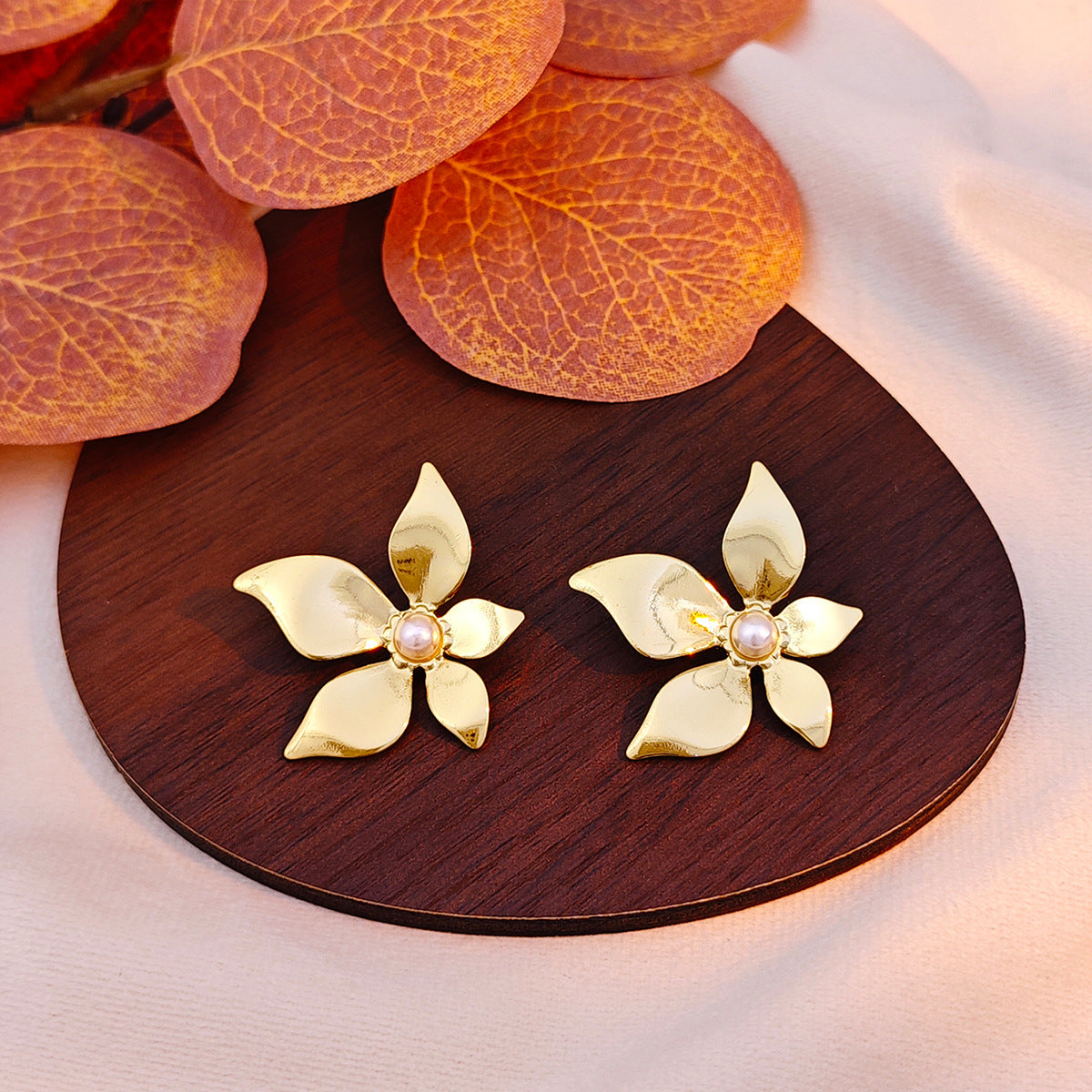 Ivory Petal Flower Statement Stud Earrings JLT14133