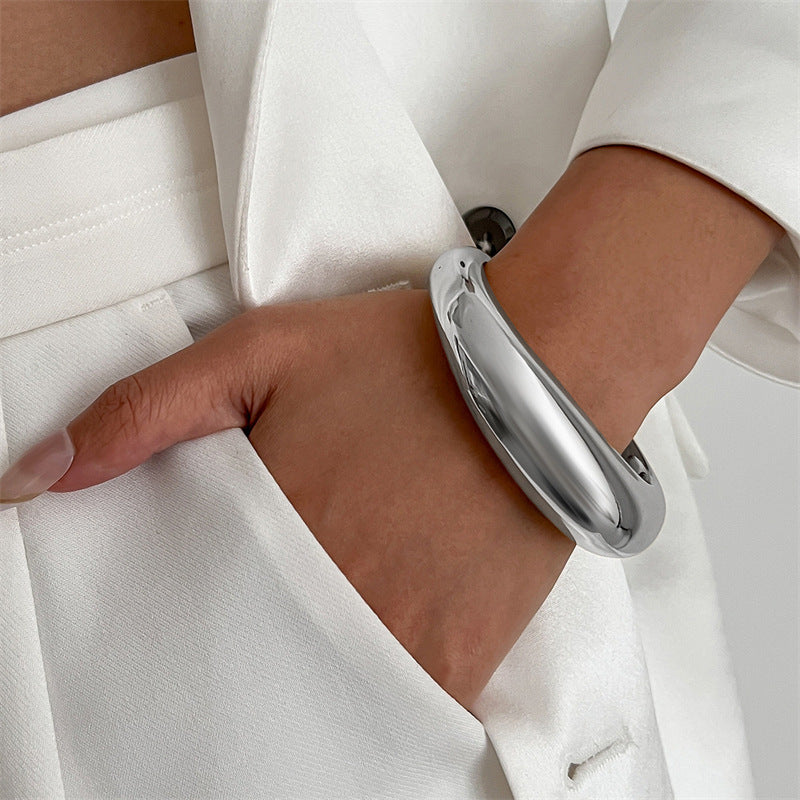 Chunky Open Cuff Silver-Finish Bracelet JLTB0661