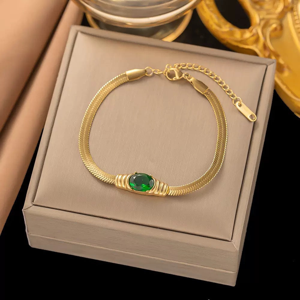 Elegant Snake Chain Bracelet with Emerald Green Stone JLTB0694
