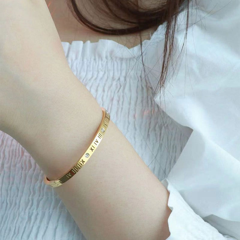 Roman numerals inlaid diamond bracelets JLTB0751