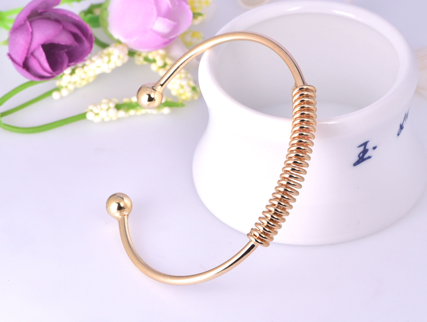 Spiral Spring Chic Bracelet JLTB0788