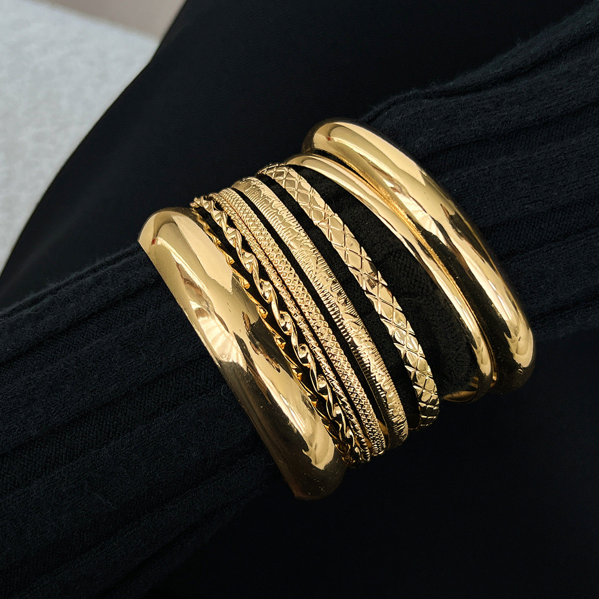 Gilded Glamour Bracelet Collection Glossy Bangle Stack Set JLTB0815