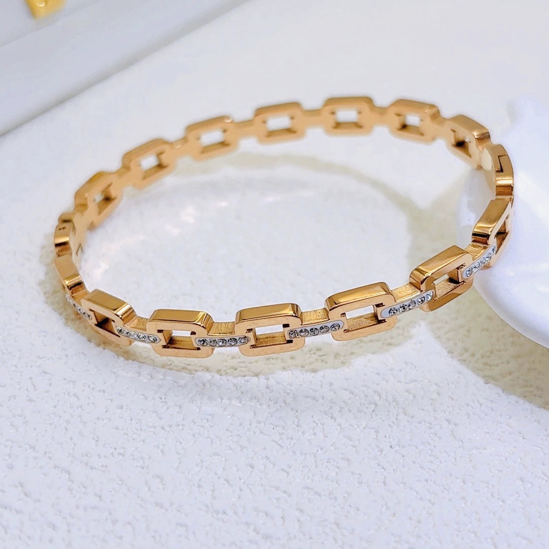 Just Lil Things Elegant Figural Link Gold Color Chain Bracelet with White Stone JLTB0848