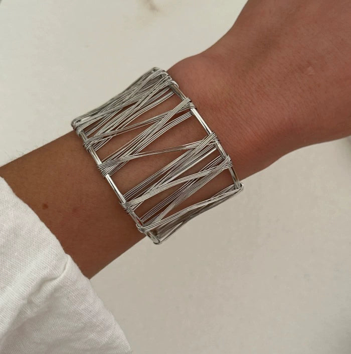 Just lil Things Openwork Silver Cuff Bracelet – Crisscross Wire Design JLTB0892