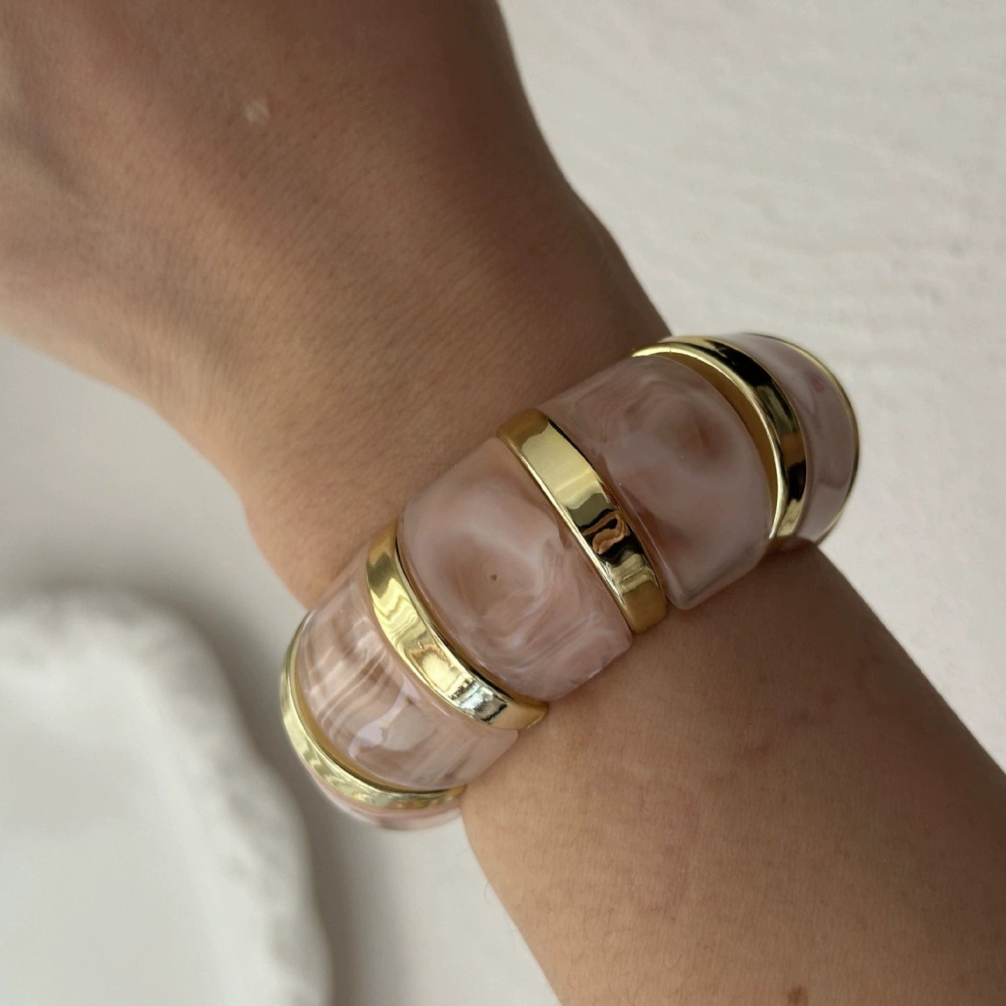 Just Lil Things Pink Marbled Segment Bangle – Gold Accent Design JLTB0902