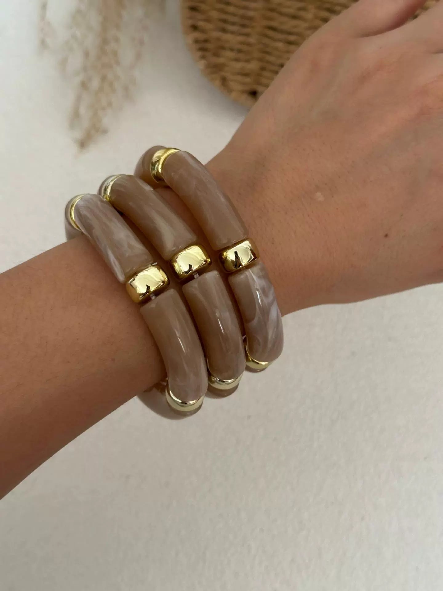 Just Lil Things Taupe Marbled Resin Bracelet Set – Gold Accent Design JLTB0911