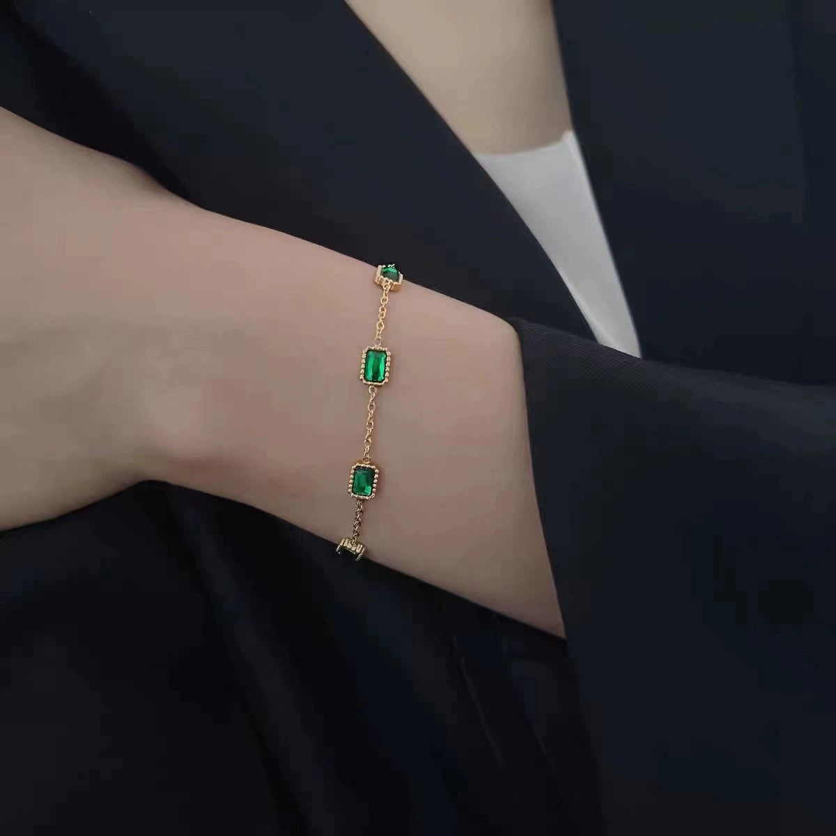 Just Lil Things Emerald Charm Bracelet with Gold Chain Links JLTB0955