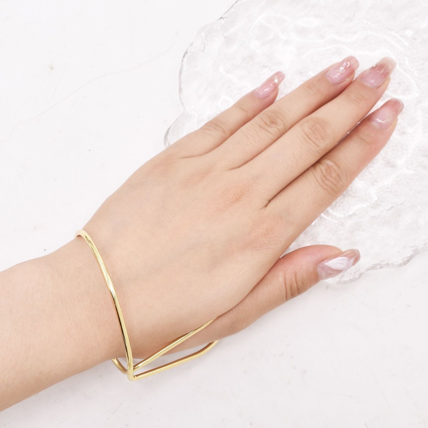 Just Lil Things Golden Teardrop Twist Open Bracelet JLTB0957