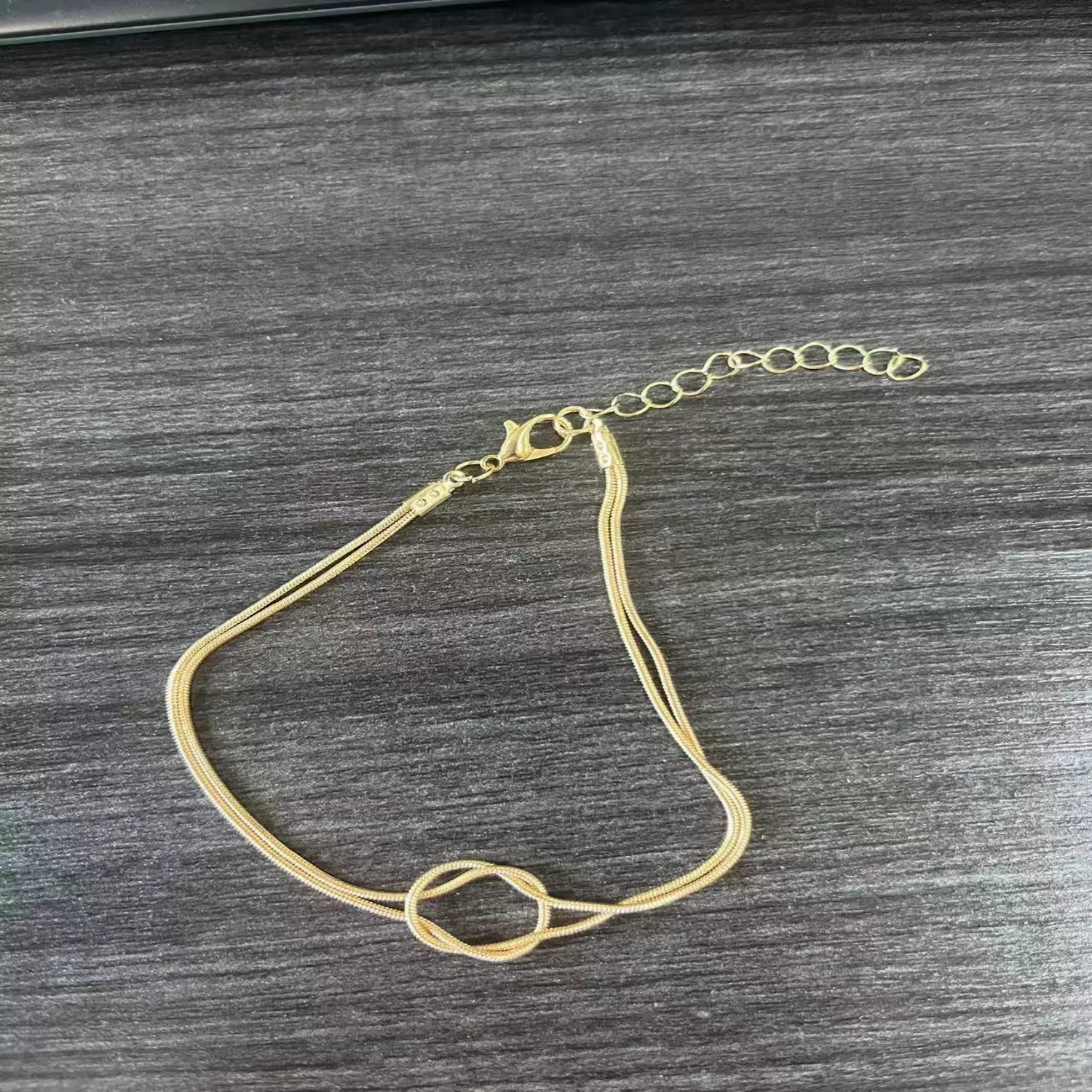 "Tie the Knot" Simple Gold Bracelet JLTB0989