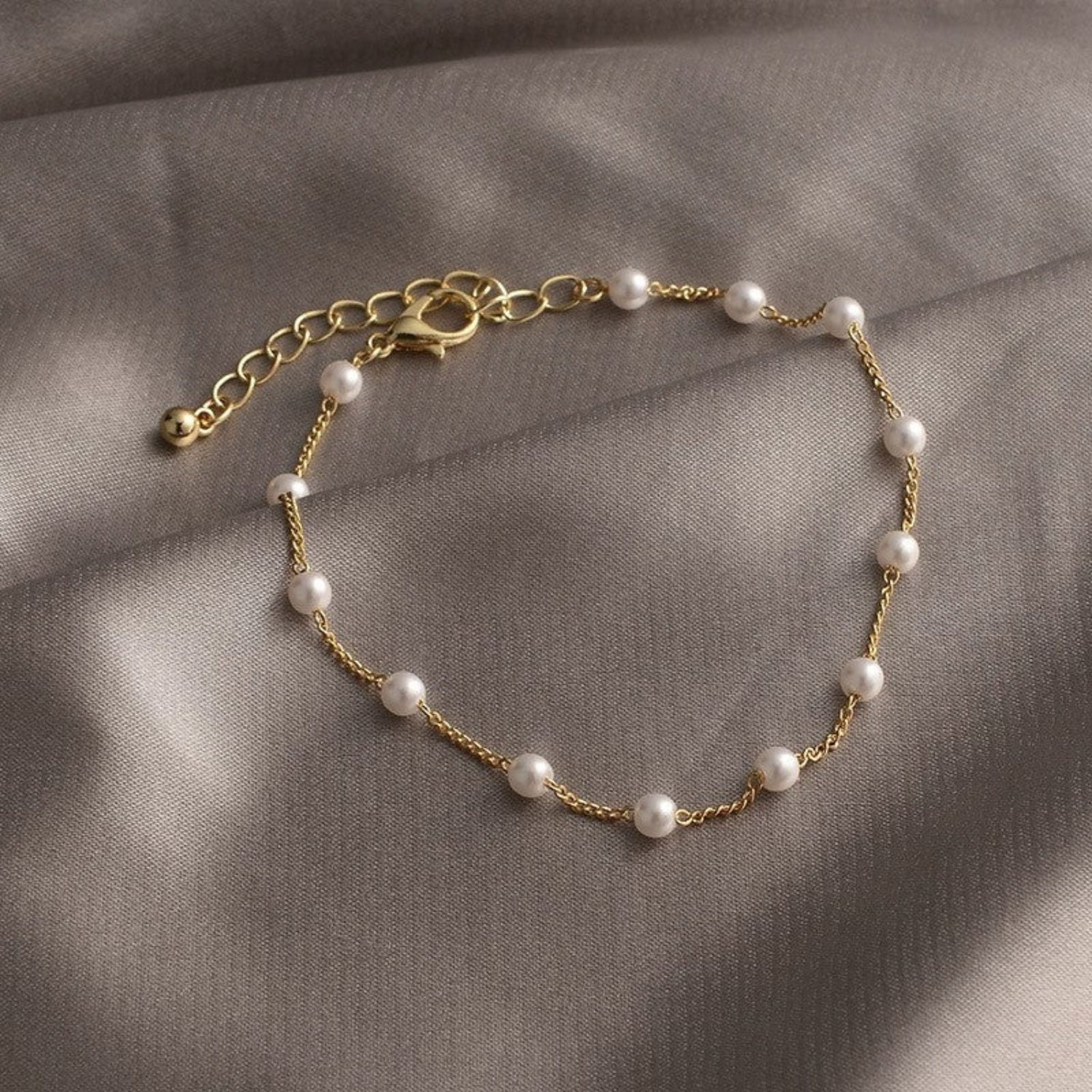 Dainty Gold Pearl Station Bracelet JLTB1039