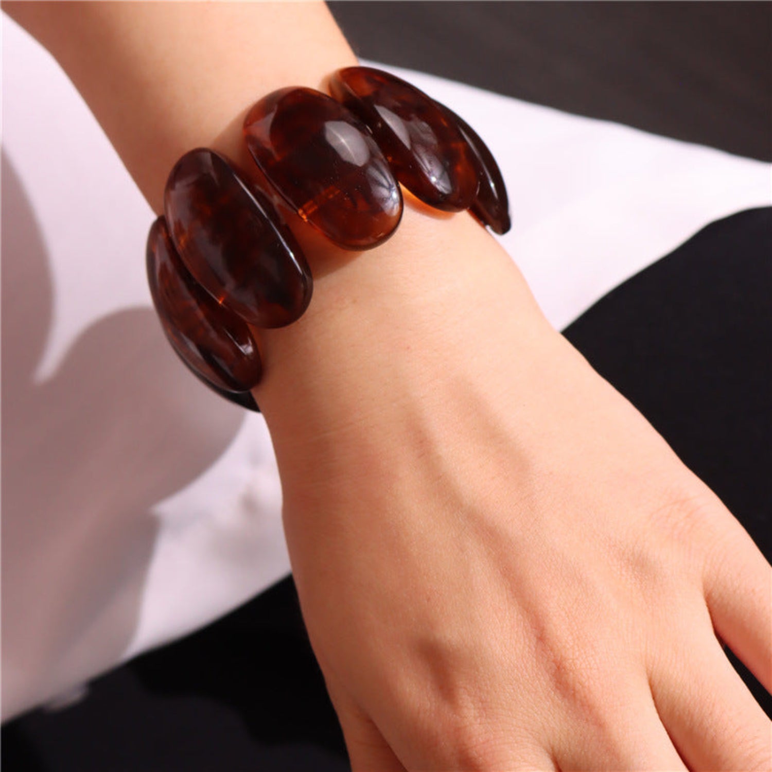 Brown Tortoise Oval Stretch Bracelet JLTB1087