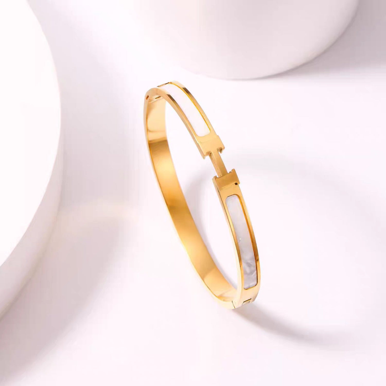 Gold White H Inlay Bangle JLTB1104