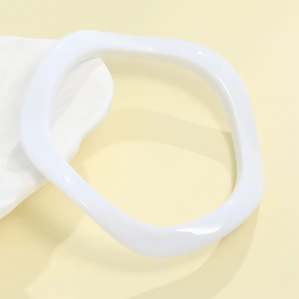 White Wavy Bracelet JLTB1115