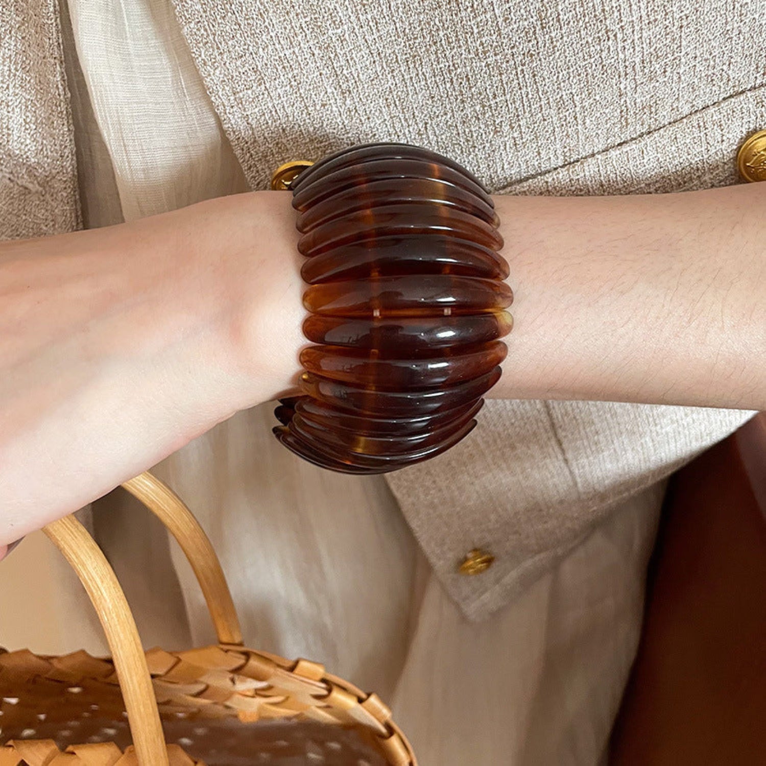 Classic Tortoise Shell Resin Stretch Bracelet JLTB1124