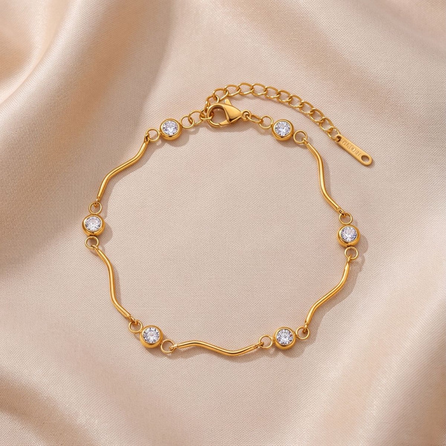Gold Wavy Crystal Station Bracelet JLTB1183