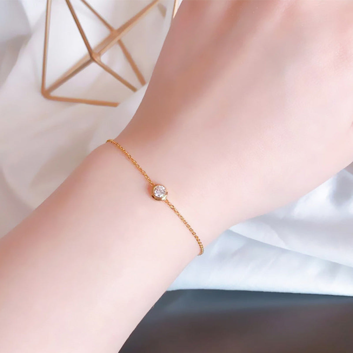Gold Solitaire Crystal Link Bracelet JLTB1281