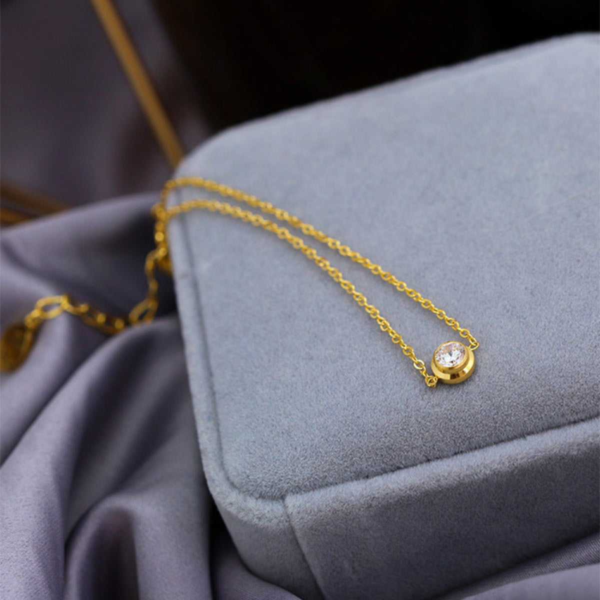 Gold Solitaire Crystal Link Bracelet JLTB1281