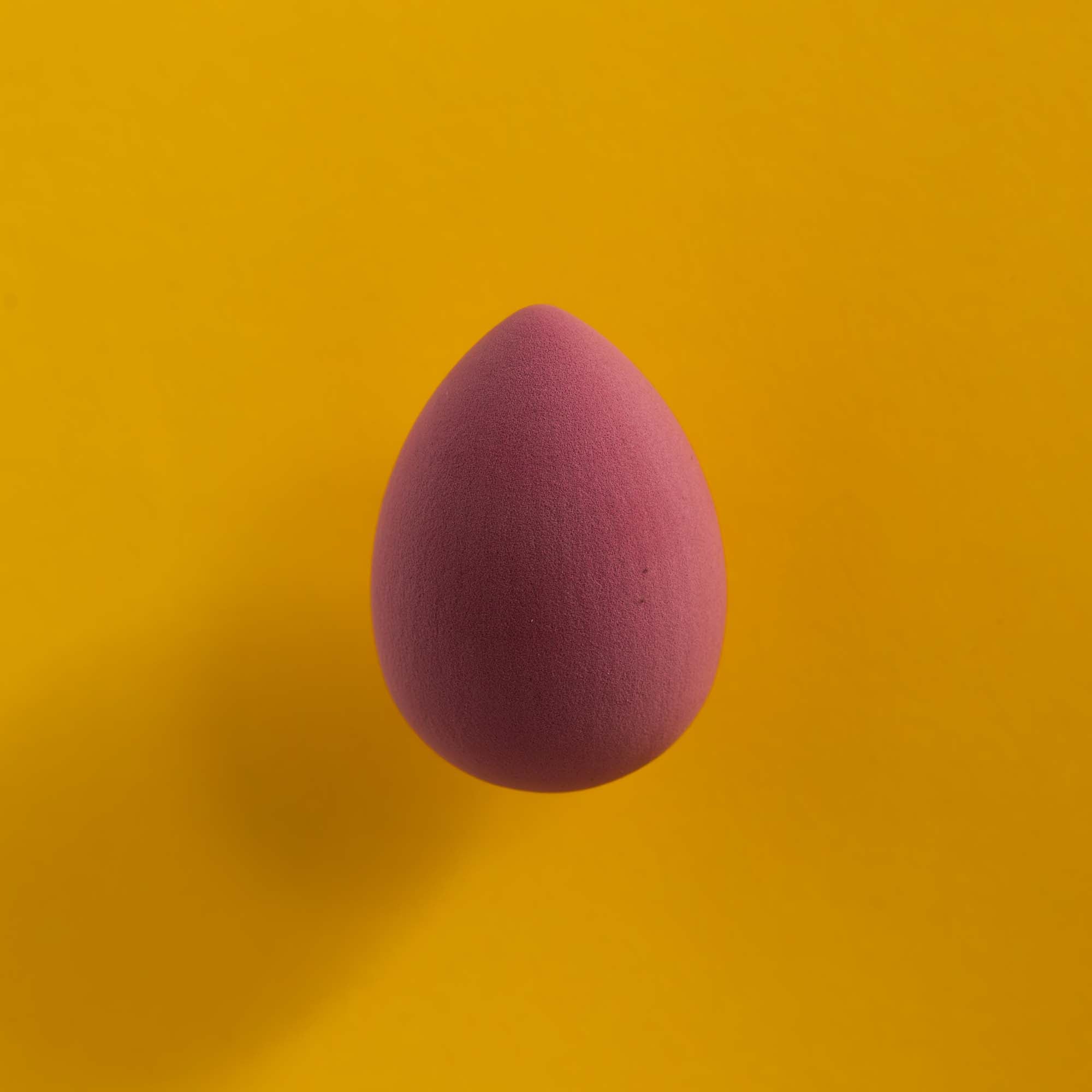 Professional Beauty Blender Sponge Makeup Applicator Puffs (Random Color)Pack of 1  JLTBASICSBB001