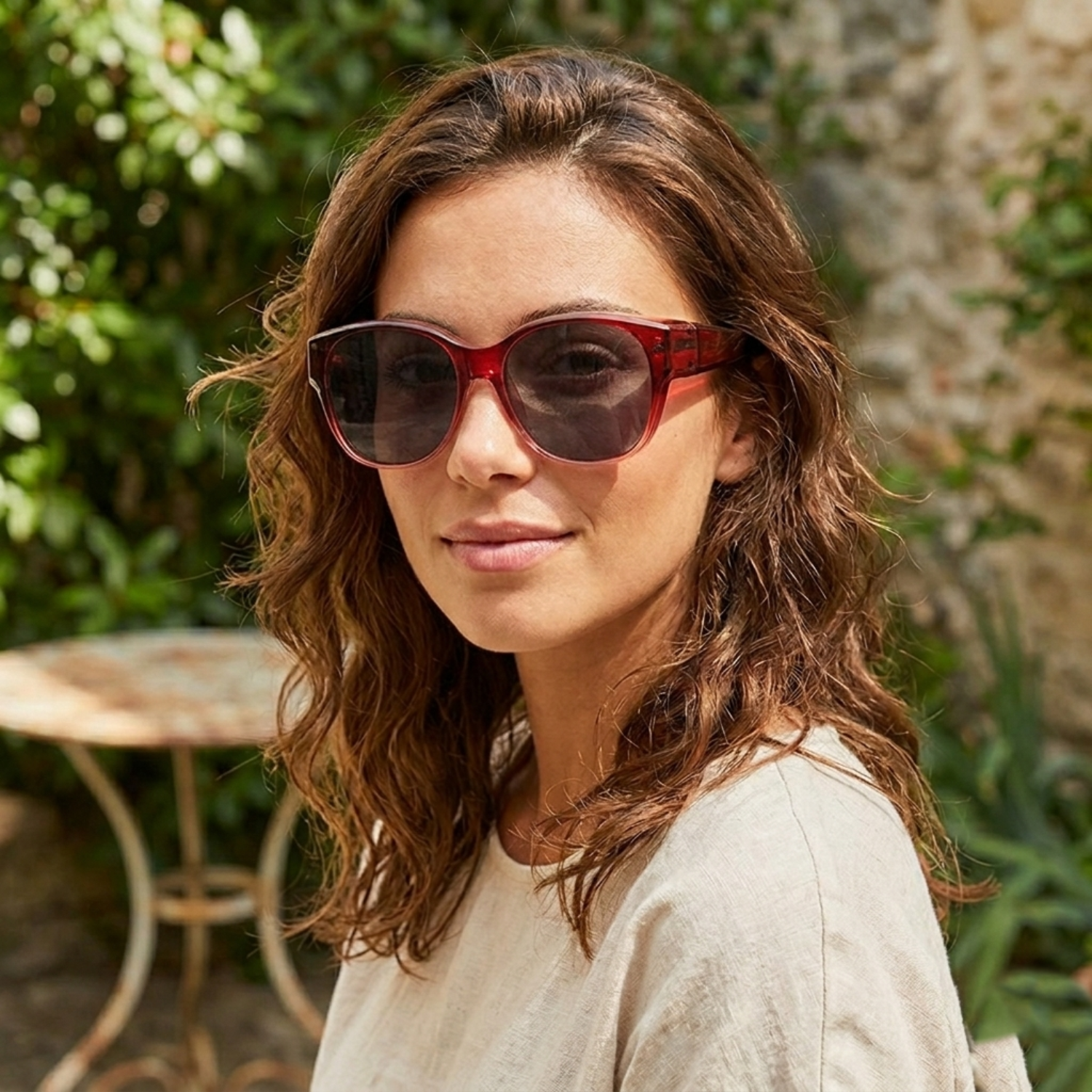 Translucent Red Round Sunglasses JLTG0143
