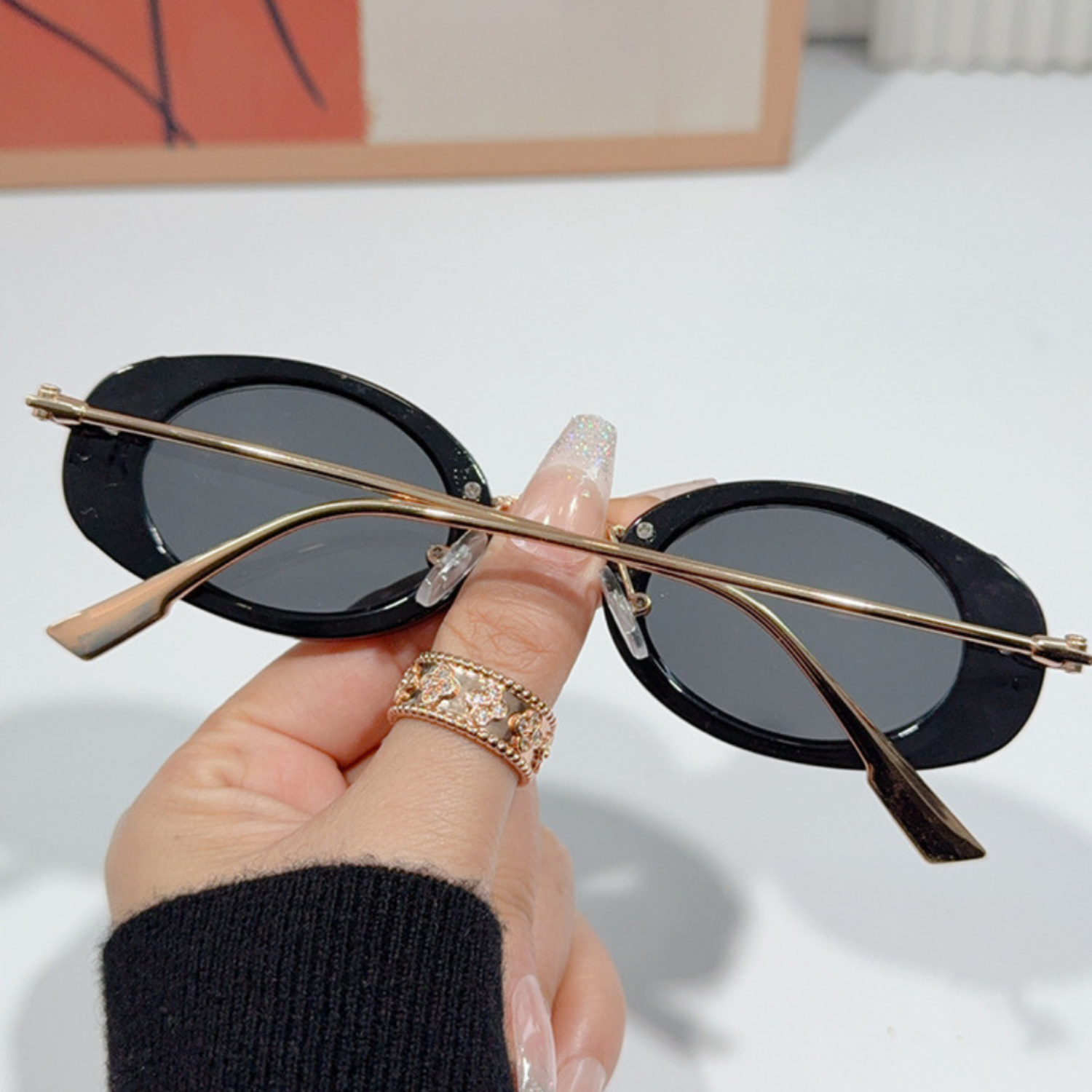 Gold Bridge Black Oval Sunglasses JLTG0347