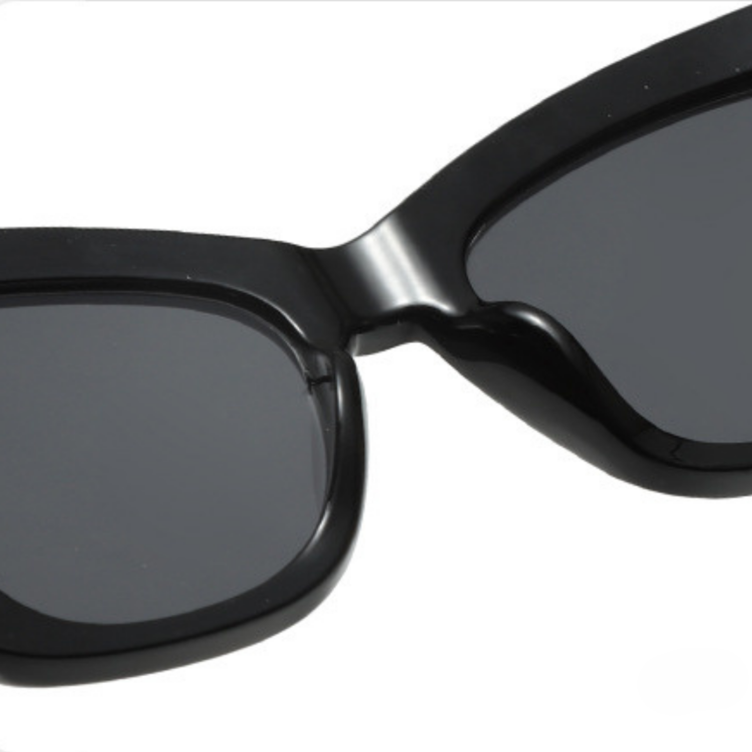 Bold Black Geometric Cat-Eye Sunglasses JLTG0369