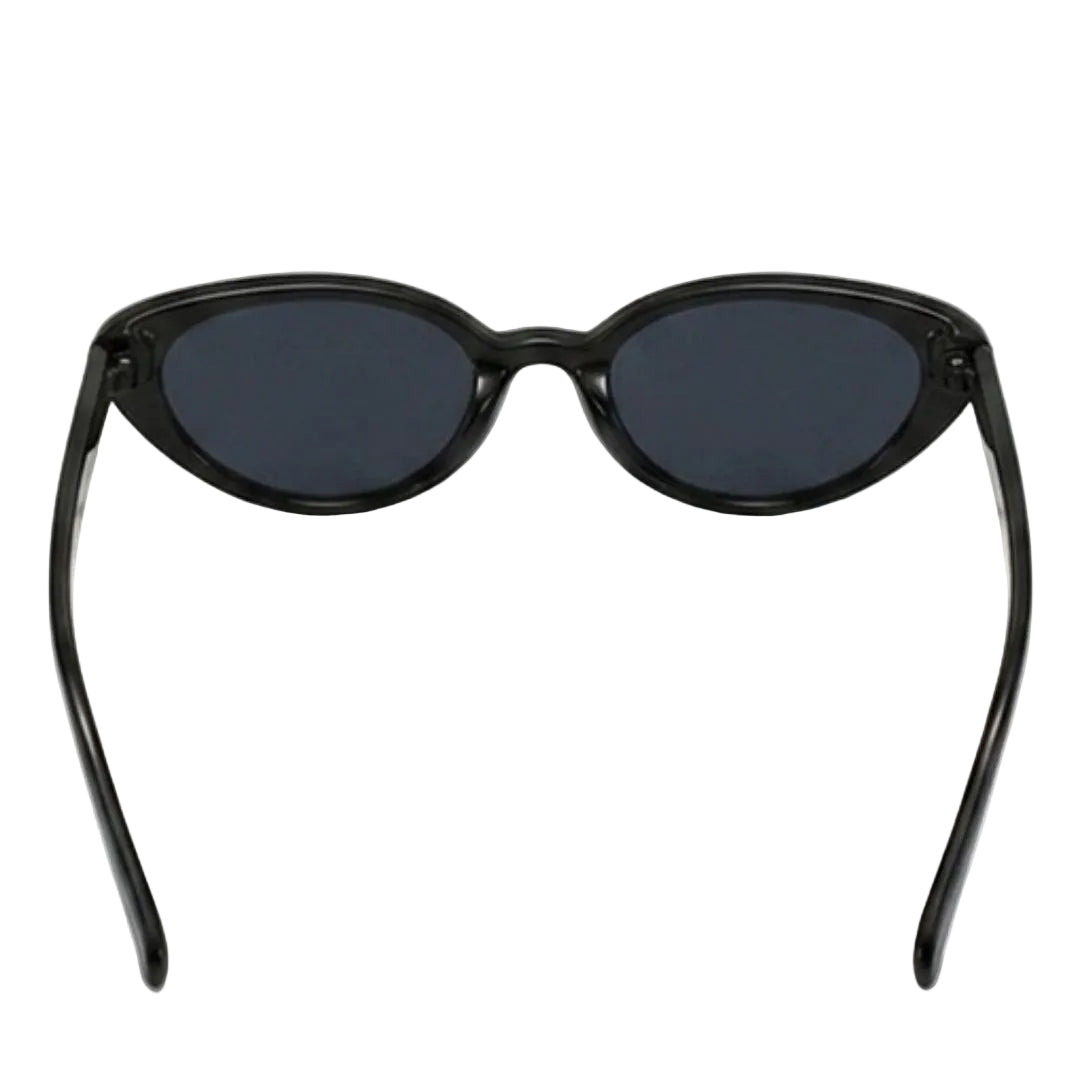 Classic Black Oval Cat-Eye Sunglasses JLTG0449