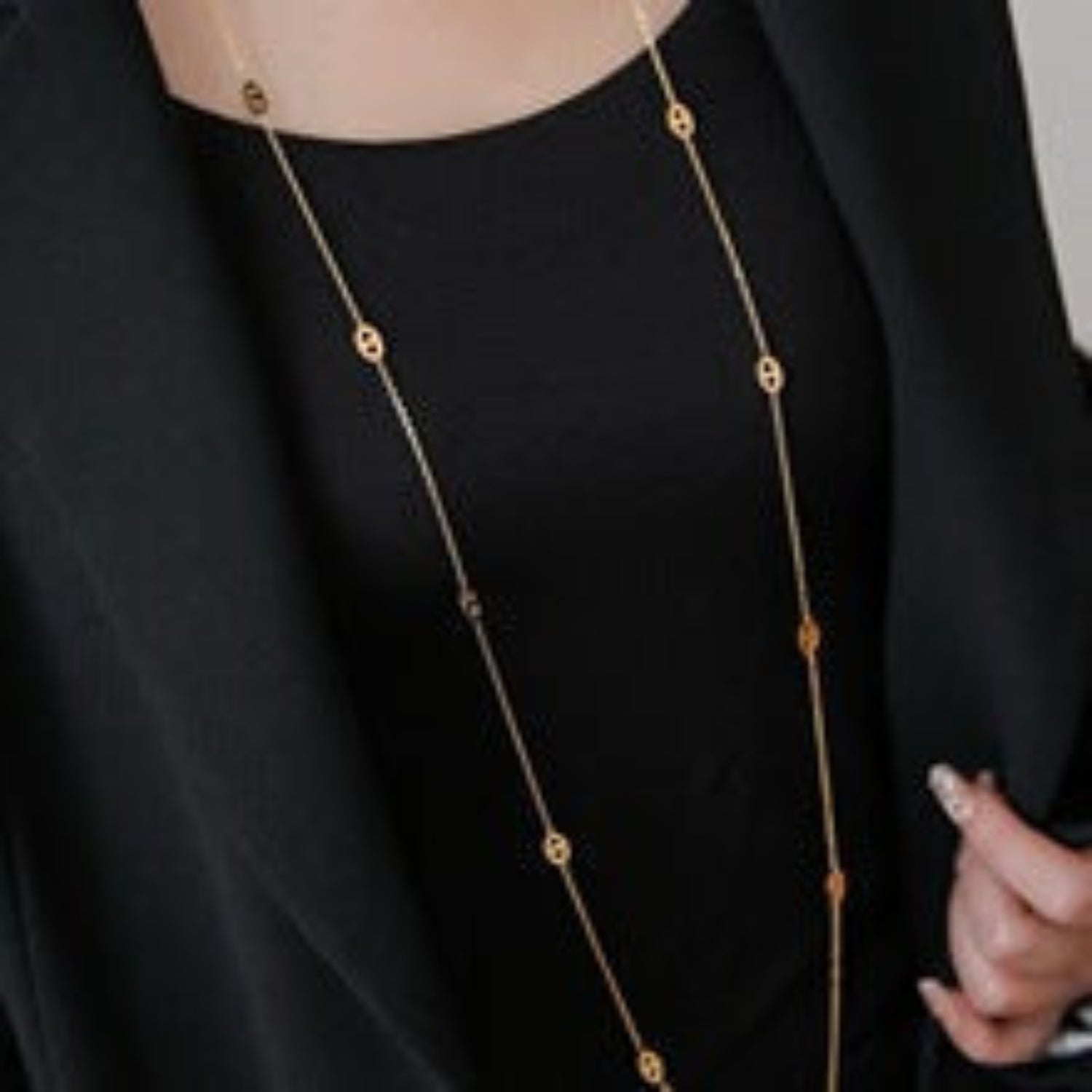 Elegant Long Chain with Geometric Accents JLTN1367